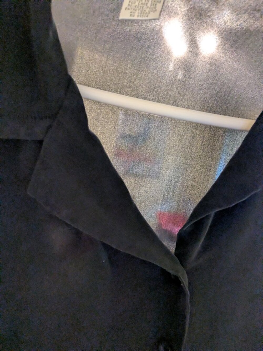 Pretty blouse. - Picture 6 of 6
